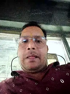 DeepakXxxR86 online show from 10, 3, 2026