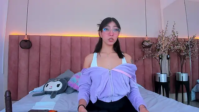 MarianaBranzz online show from 17, 12, 2024