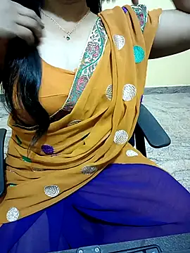 Snapshot of Nithya_05 chatting on 29, 9, 2025 Nithya 05 online show from 29, 9, 2025