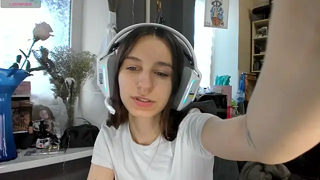 Snapshot of _Nika_Kik chatting on 15, 4, 2026 Nika Kik online show from 15, 4, 2026