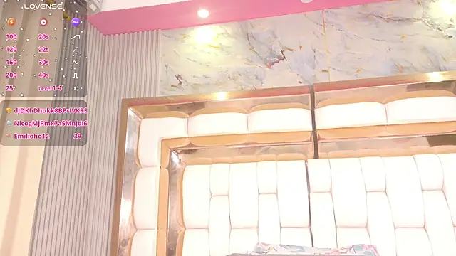 kinkyhousewifee online show from 25, 2, 2026