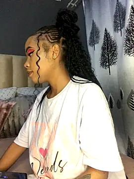 Snapshot of Nicole_Liam_ chatting on 30, 9, 2025 Nicole Liam  online show from 30, 9, 2025
