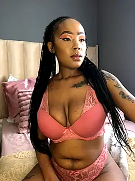 Snapshot of Nicole_Liam_ chatting on 11, 10, 2025 Nicole Liam  online show from 11, 10, 2025