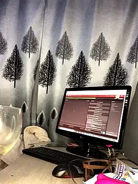 Snapshot of Nicole_Liam_ chatting on 11, 10, 2025 Nicole Liam  online show from 11, 10, 2025