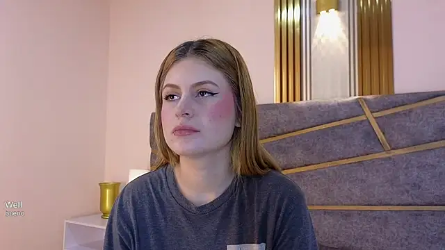 Emmaa Blonde online show from 11, 1, 2025