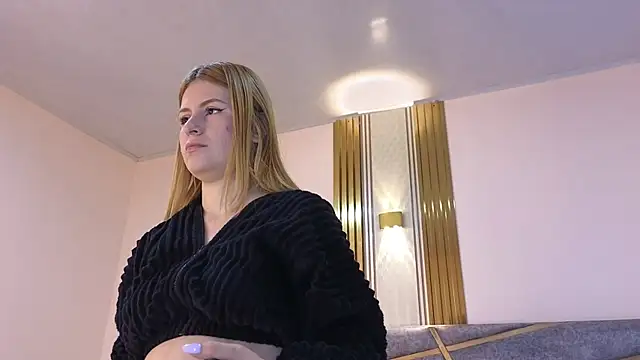 Emmaa Blonde online show from 17, 1, 2025