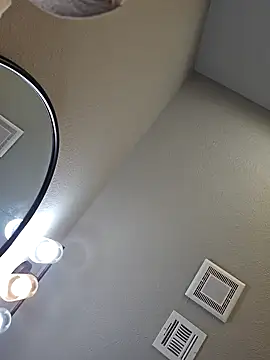 Snapshot of freakeypoint chatting on 4, 12, 2024 freakeypoint online show from 4, 12, 2024