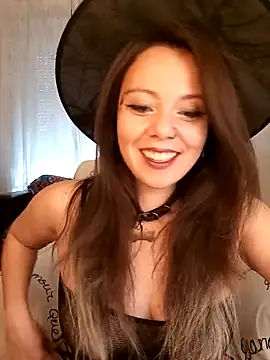 Snapshot of Kimiechanuwu chatting on 31, 10, 2025 Kimiechanuwu online show from 31, 10, 2025