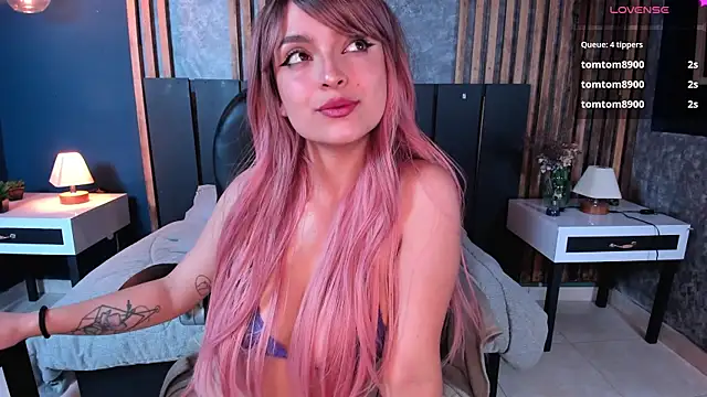 Snapshot of Mandy_Collins_ chatting on 4, 1, 2025 Mandy Collins  online show from 4, 1, 2025