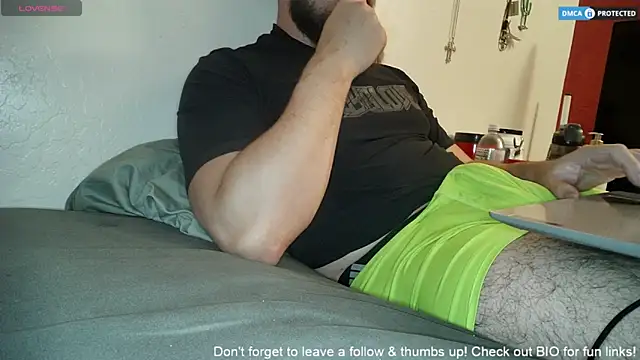 Snapshot of dikdowndaddy chatting on 20, 4, 2026 dikdowndaddy online show from 20, 4, 2026