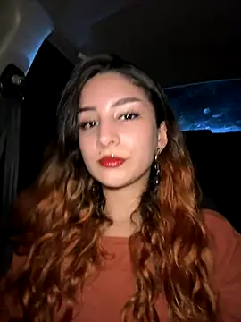 Snapshot of Mon_Cherry chatting on 5, 11, 2025 Mon Cherry online show from 5, 11, 2025