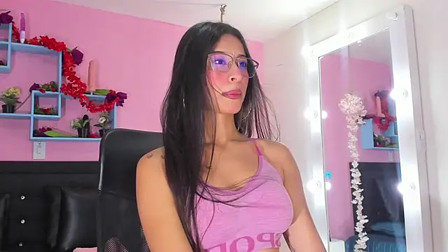 SamaraCortez online show from 10, 2, 2025