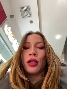 Snapshot of LavenderHot chatting on 11, 12, 2024 LavenderHot online show from 11, 12, 2024