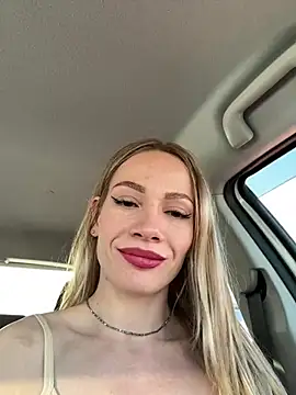 Snapshot of LavenderHot chatting on 6, 2, 2025 LavenderHot online show from 6, 2, 2025