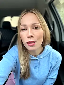 Snapshot of LavenderHot chatting on 12, 10, 2025 LavenderHot online show from 12, 10, 2025