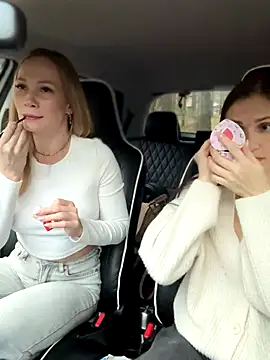 Snapshot of LavenderHot chatting on 24, 10, 2025 LavenderHot online show from 24, 10, 2025