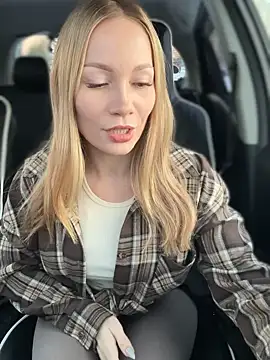 Snapshot of LavenderHot chatting on 17, 11, 2025 LavenderHot online show from 17, 11, 2025