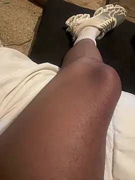 Snapshot of EnricoGio chatting on 25, 12, 2024 EnricoGio online show from 25, 12, 2024