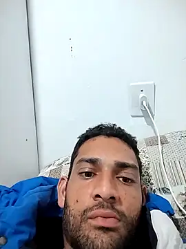 Snapshot of edymm23 chatting on 9, 9, 2025 edymm23 online show from 9, 9, 2025