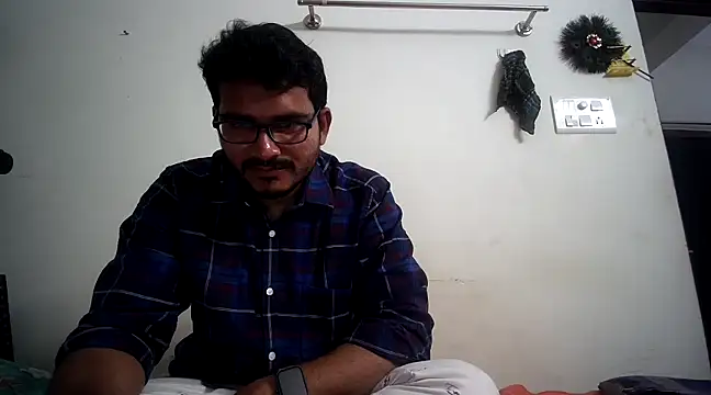 naughtymike0007 online show from 2, 2, 2025