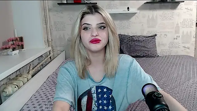 AleksandraFlores online show from 14, 4, 2026