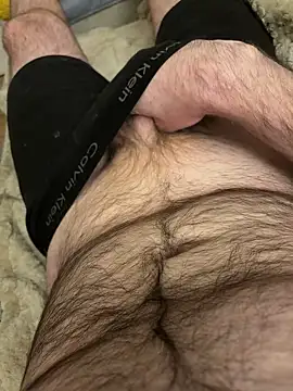 Snapshot of Straightlad95 chatting on 9, 11, 2025 Straightlad95 online show from 9, 11, 2025