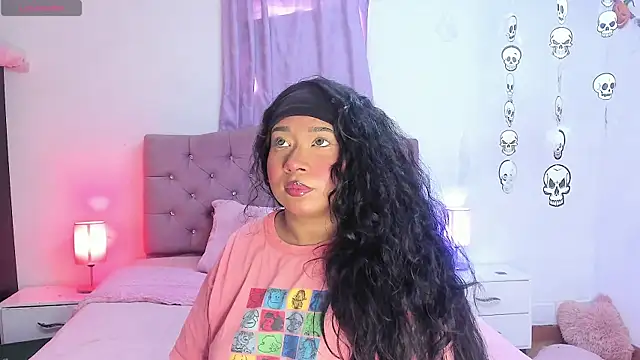 Latinabombsheell online show from 5, 10, 2025