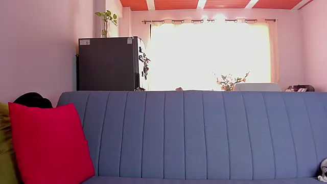 Simply Zoe   online show from 4, 10, 2025