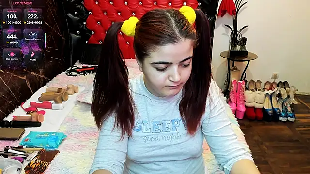 Snapshot of Anasunshine12 chatting on 14, 2, 2025 Anasunshine12 online show from 14, 2, 2025