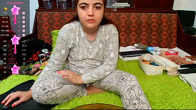 Snapshot of Anasunshine12 chatting on 6, 11, 2025 Anasunshine12 online show from 6, 11, 2025