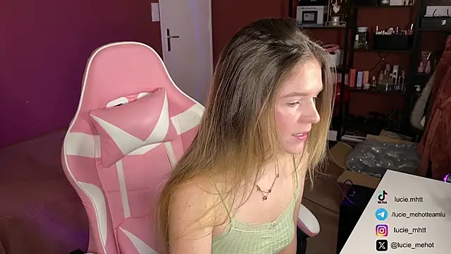 lucie mehott online show from 23, 2, 2025