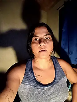 Giselabrunette25 online show from 18, 9, 2025