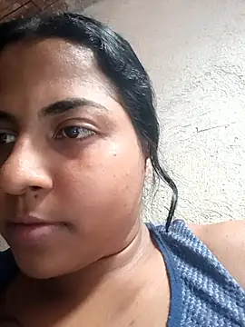 Giselabrunette25 online show from 10, 3, 2026