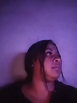 Giselabrunette25 online show from 19, 5, 2026