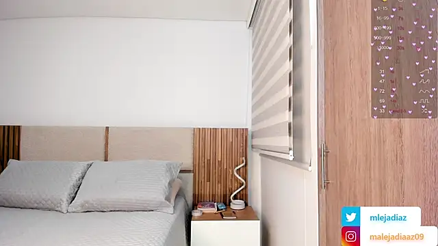 Snapshot of MalejaDiaz_ chatting on 27, 9, 2025 MalejaDiaz online show from 27, 9, 2025