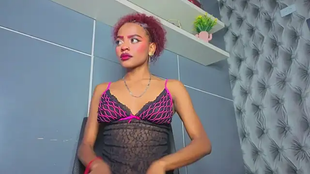 Snapshot of Hilary-banks chatting on 19, 11, 2025 Hilary-banks online show from 19, 11, 2025