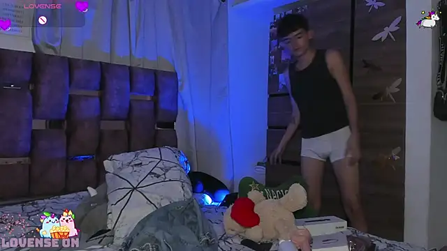 Angelo 018 online show from 18, 1, 2025