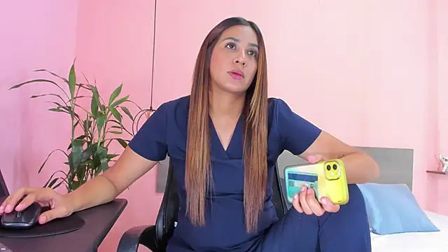 Snapshot of Alana_Suares1 chatting on 20, 3, 2025 Alana Suares1 online show from 20, 3, 2025
