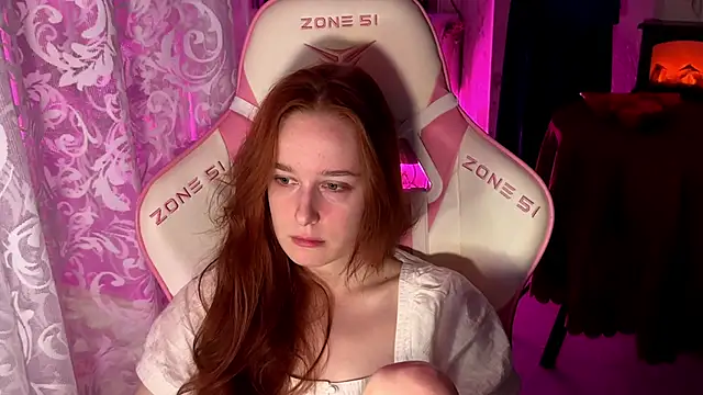 Snapshot of pearl_princess_ chatting on 8, 10, 2025 pearl princess online show from 8, 10, 2025