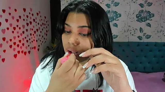 LindaBreeS online show from 2, 2, 2025