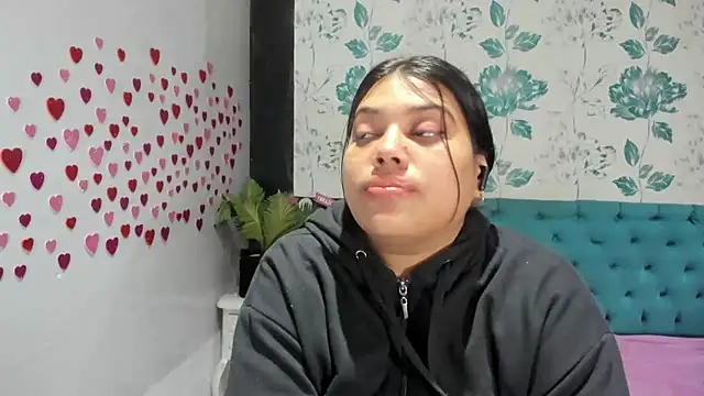 LindaBreeS online show from 14, 2, 2025