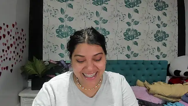 LindaBreeS online show from 20, 2, 2025