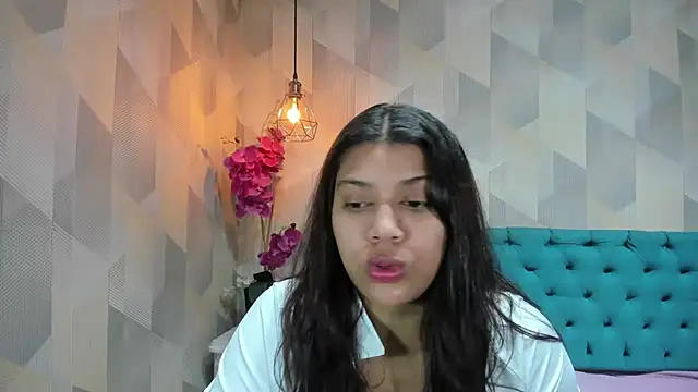 Snapshot of LindaBreeS chatting on 16, 6, 2026 LindaBreeS online show from 16, 6, 2026