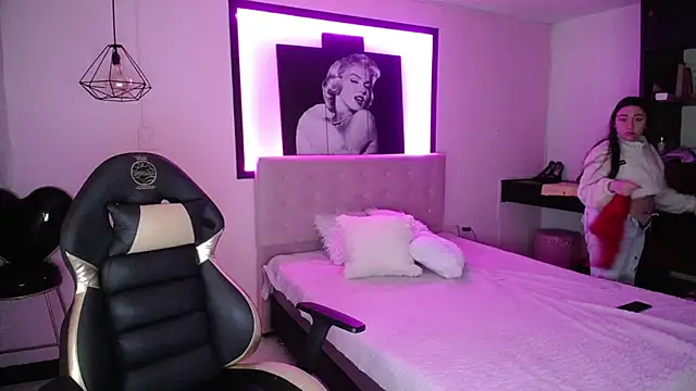 Snapshot of Andrea_Ramos chatting on 11, 12, 2024 Andrea Ramos online show from 11, 12, 2024