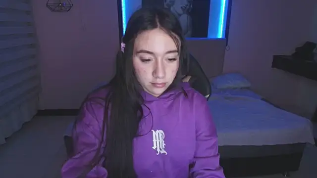 Snapshot of Andrea_Ramos chatting on 6, 3, 2025 Andrea Ramos online show from 6, 3, 2025