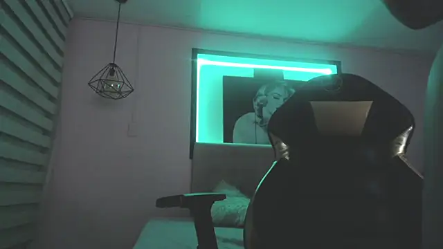 Snapshot of Andrea_Ramos chatting on 18, 3, 2025 Andrea Ramos online show from 18, 3, 2025