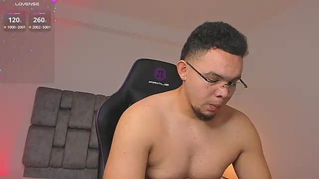 Snapshot of jhotta_fox chatting on 24, 2, 2026 jhotta fox online show from 24, 2, 2026