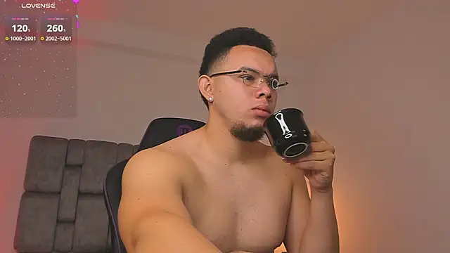 Snapshot of jhotta_fox chatting on 25, 2, 2026 jhotta fox online show from 25, 2, 2026