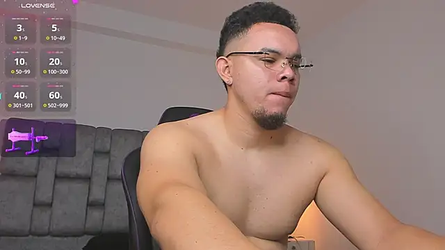 Snapshot of jhotta_fox chatting on 3, 3, 2026 jhotta fox online show from 3, 3, 2026