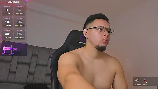 Snapshot of jhotta_fox chatting on 4, 3, 2026 jhotta fox online show from 4, 3, 2026